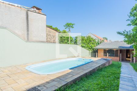 Casa à venda com 180m², 3 quartos e 8 vagasQuintal