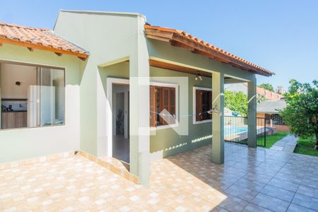 Casa à venda com 180m², 3 quartos e 8 vagasQuintal