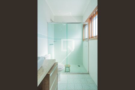 Casa à venda com 180m², 3 quartos e 8 vagasBanheiro Social