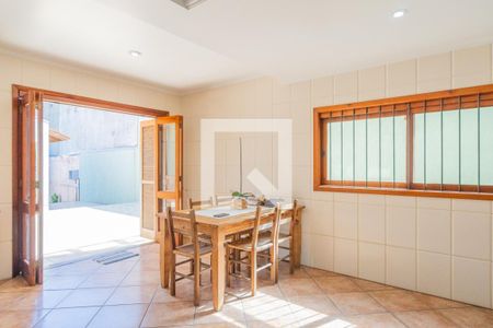 Casa à venda com 180m², 3 quartos e 8 vagasCozinha