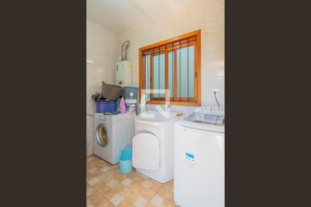 Casa à venda com 180m², 3 quartos e 8 vagasÁrea de Serviço