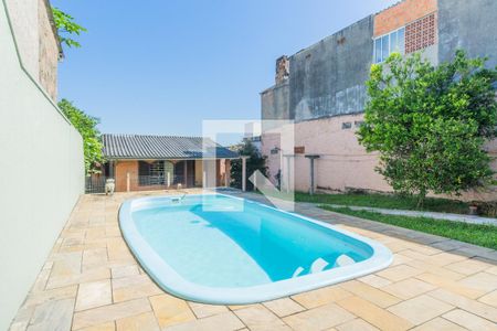 Casa à venda com 180m², 3 quartos e 8 vagasPiscina