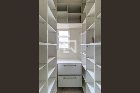 Apartamento à venda com 632m², 5 quartos e 2 vagasDespensa