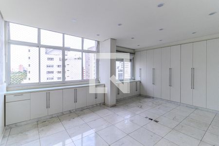 Apartamento à venda com 632m², 5 quartos e 2 vagasSuíte