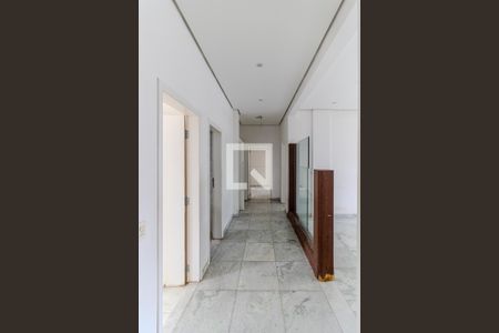 Apartamento à venda com 632m², 5 quartos e 2 vagasCorredor