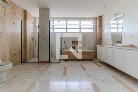 Apartamento à venda com 632m², 5 quartos e 2 vagasBanheiro da Suíte