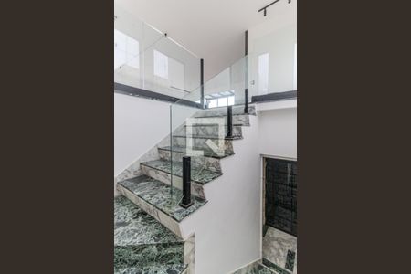 Apartamento à venda com 632m², 5 quartos e 2 vagasEscada