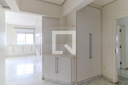 Apartamento à venda com 632m², 5 quartos e 2 vagasSuíte