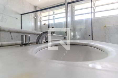 Apartamento à venda com 632m², 5 quartos e 2 vagasBanheiro Social