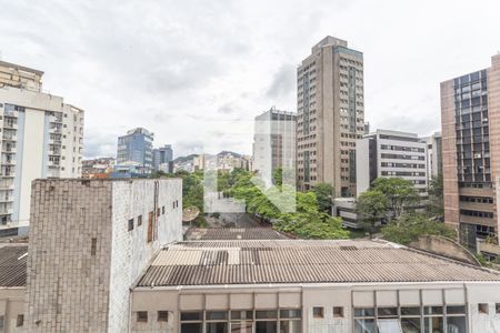 Apartamento para alugar com 118m², 3 quartos e 3 vagas Apartamento para alugar com 118m², 3 quartos e 3 vagasVista da Sala