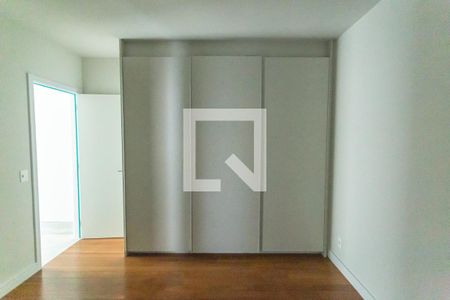 Apartamento para alugar com 118m², 3 quartos e 3 vagas Apartamento para alugar com 118m², 3 quartos e 3 vagasArmário da Semi-Suíte 1