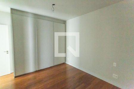 Apartamento para alugar com 118m², 3 quartos e 3 vagas Apartamento para alugar com 118m², 3 quartos e 3 vagasSemi-Suíte 1