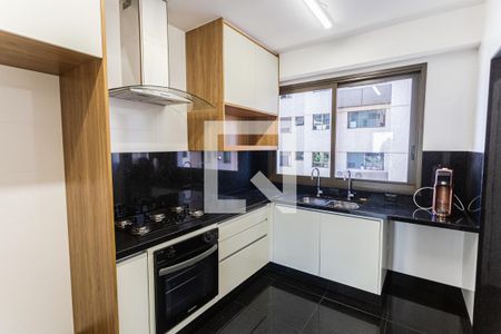 Cozinha de apartamento para alugar com 3 quartos, 118m² em Savassi, Belo Horizonte