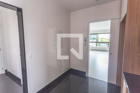 Apartamento para alugar com 118m², 3 quartos e 3 vagas Apartamento para alugar com 118m², 3 quartos e 3 vagasCozinha