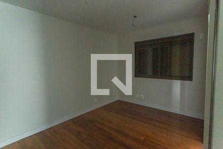 Apartamento para alugar com 118m², 3 quartos e 3 vagas Apartamento para alugar com 118m², 3 quartos e 3 vagasSemi-Suíte 1