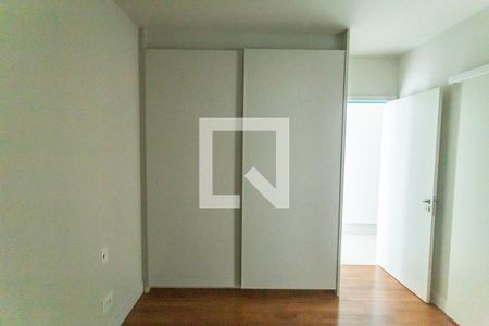 Apartamento para alugar com 118m², 3 quartos e 3 vagas Apartamento para alugar com 118m², 3 quartos e 3 vagasArmário da Semi-Suíte 2