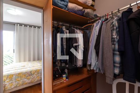 Casa à venda com 240m², 3 quartos e 2 vagasSuíte - Closet 