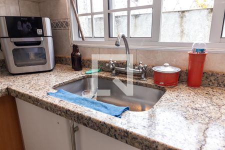 Casa à venda com 240m², 3 quartos e 2 vagasCozinha