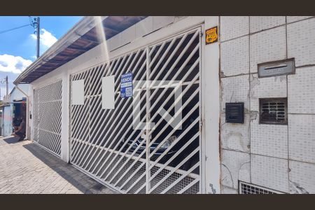 Casa à venda com 240m², 3 quartos e 2 vagasFachada