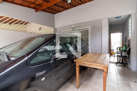 Casa à venda com 240m², 3 quartos e 2 vagasGaragem