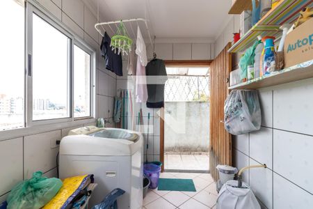 Casa à venda com 240m², 3 quartos e 2 vagasÁrea de Serviço