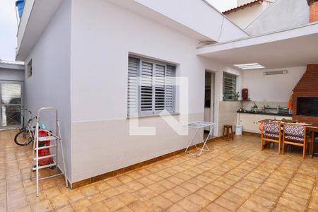 Casa para alugar com 200m², 3 quartos e 2 vagasQuintal
