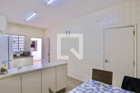 Casa para alugar com 200m², 3 quartos e 2 vagasCozinha