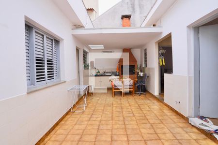 Casa para alugar com 200m², 3 quartos e 2 vagasQuintal