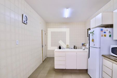 Casa para alugar com 200m², 3 quartos e 2 vagasCozinha