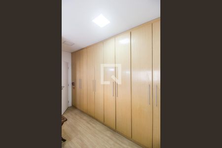 Apartamento à venda com 76m², 2 quartos e 1 vagaSuíte