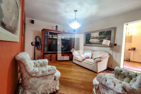 Casa de condomínio à venda com 8000m², 6 quartos e 8 vagas Casa de condomínio à venda com 8000m², 6 quartos e 8 vagas3º Pav - Sala da Suite 6