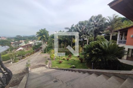 Casa de condomínio à venda com 8000m², 6 quartos e 8 vagas Casa de condomínio à venda com 8000m², 6 quartos e 8 vagasÁrea comum