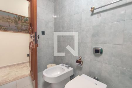 Casa de condomínio à venda com 8000m², 6 quartos e 8 vagas Casa de condomínio à venda com 8000m², 6 quartos e 8 vagas2º Pav - Banheiro da Suite 5