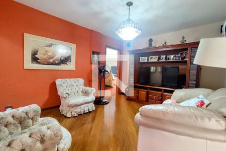 Casa de condomínio à venda com 8000m², 6 quartos e 8 vagas Casa de condomínio à venda com 8000m², 6 quartos e 8 vagas3º Pav - Sala da Suite 6