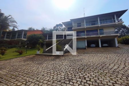 Casa de condomínio à venda com 8000m², 6 quartos e 8 vagas Casa de condomínio à venda com 8000m², 6 quartos e 8 vagasÁrea comum