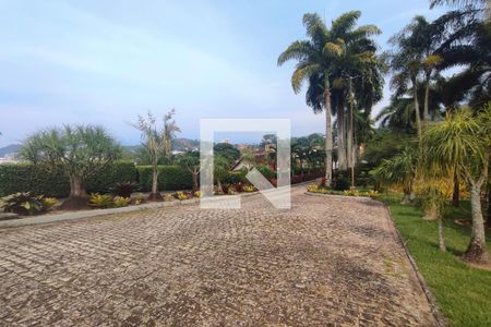 Casa de condomínio à venda com 8000m², 6 quartos e 8 vagas Casa de condomínio à venda com 8000m², 6 quartos e 8 vagasÁrea comum