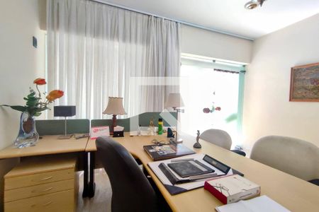 Casa de condomínio à venda com 8000m², 6 quartos e 8 vagas Casa de condomínio à venda com 8000m², 6 quartos e 8 vagas2º Pav - Escritório da Suite 5