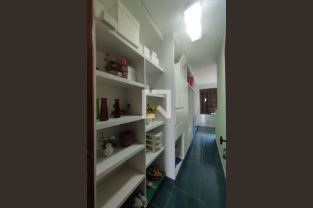 Casa de condomínio à venda com 8000m², 6 quartos e 8 vagas Casa de condomínio à venda com 8000m², 6 quartos e 8 vagas2º Pav - Area de Serviço