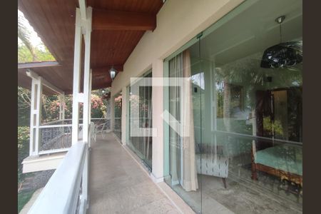 Casa de condomínio à venda com 8000m², 6 quartos e 8 vagas Casa de condomínio à venda com 8000m², 6 quartos e 8 vagas2º Pav - Varanda da Suite 4