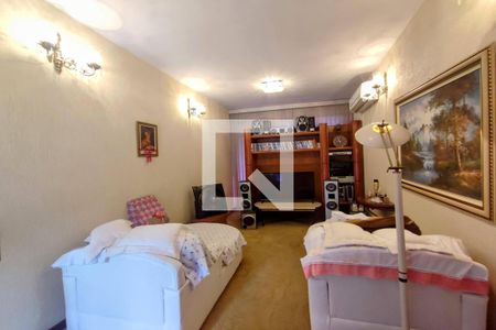 Casa de condomínio à venda com 8000m², 6 quartos e 8 vagas Casa de condomínio à venda com 8000m², 6 quartos e 8 vagas3º Pav - Sala de TV da Suite 6