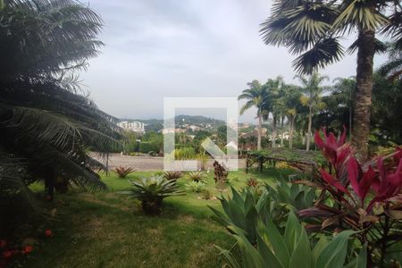 Casa de condomínio à venda com 8000m², 6 quartos e 8 vagas Casa de condomínio à venda com 8000m², 6 quartos e 8 vagas1º Pav - Sala 2 / Área Externa