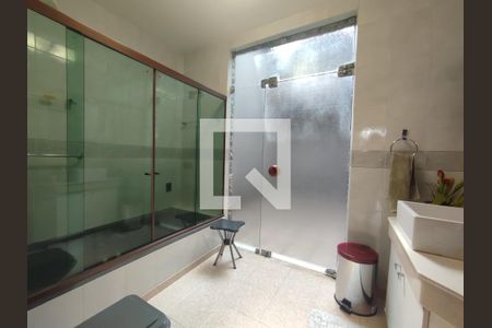 Casa de condomínio à venda com 8000m², 6 quartos e 8 vagas Casa de condomínio à venda com 8000m², 6 quartos e 8 vagas2º Pav - Banheiro Social 1