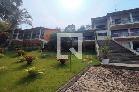 Casa de condomínio à venda com 8000m², 6 quartos e 8 vagas Casa de condomínio à venda com 8000m², 6 quartos e 8 vagasÁrea comum
