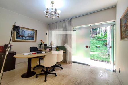 Casa de condomínio à venda com 8000m², 6 quartos e 8 vagas Casa de condomínio à venda com 8000m², 6 quartos e 8 vagas2º Pav - Escritório da Suite 5