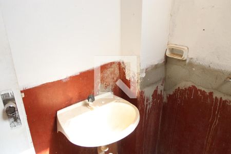 Casa à venda com 300m², 5 quartos e 3 vagasBanheiro de Serviço
