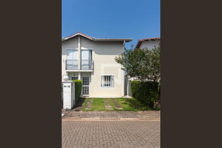 Casa para alugar com 113m², 2 quartos e 2 vagasFachada