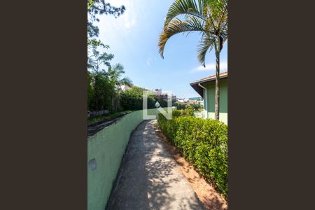 Casa para alugar com 113m², 2 quartos e 2 vagasClube