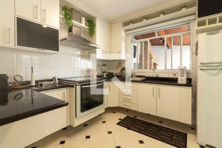 Casa para alugar com 113m², 2 quartos e 2 vagasCozinha