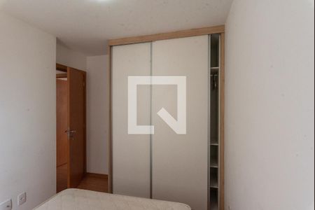 Apartamento à venda com 8442m², 2 quartos e 1 vaga Apartamento à venda com 8442m², 2 quartos e 1 vagaQuarto 2