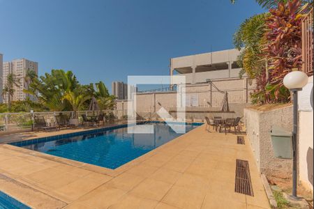 Apartamento à venda com 8442m², 2 quartos e 1 vaga Apartamento à venda com 8442m², 2 quartos e 1 vagaÁrea comum - Piscina
